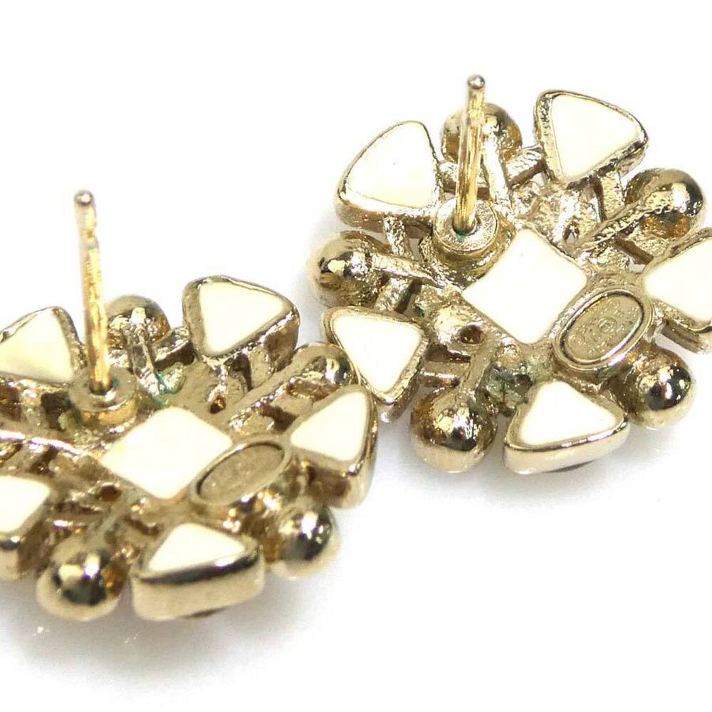 CHANEL Gold Pearl Earrings - Picture 6 of 10